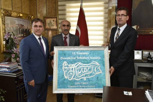 Gümüşhane Belediye Başkanı Sayın Ercan ÇİMEN, Ak parti merkez İlçe Başkanı Sayın Fahri YALÇIN Belediyemizi ziyarette bulundular