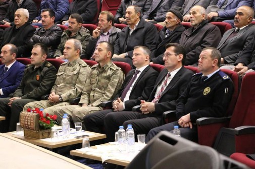 Gümüşhane İl Jandarma Komutanlığı tarafından İlçemizde huzur ve güvenlik bilgilendirme toplantısı yapıldı
